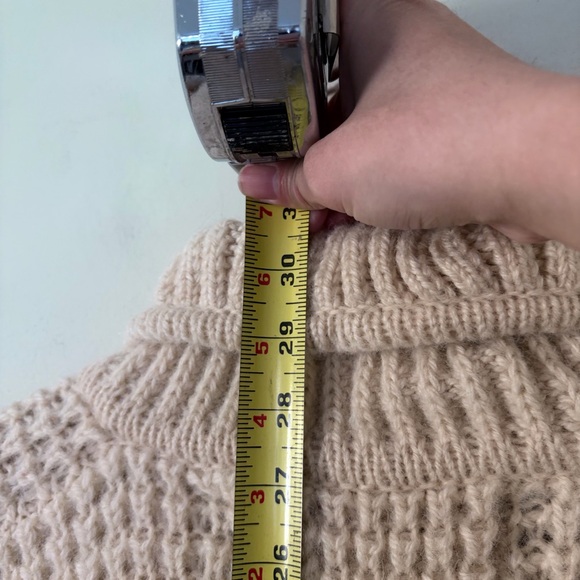 Quill's Woollen Market Handcrafted Wool Cable Knit Cargigan Sweater Shawl Collar - Picture 15 of 16